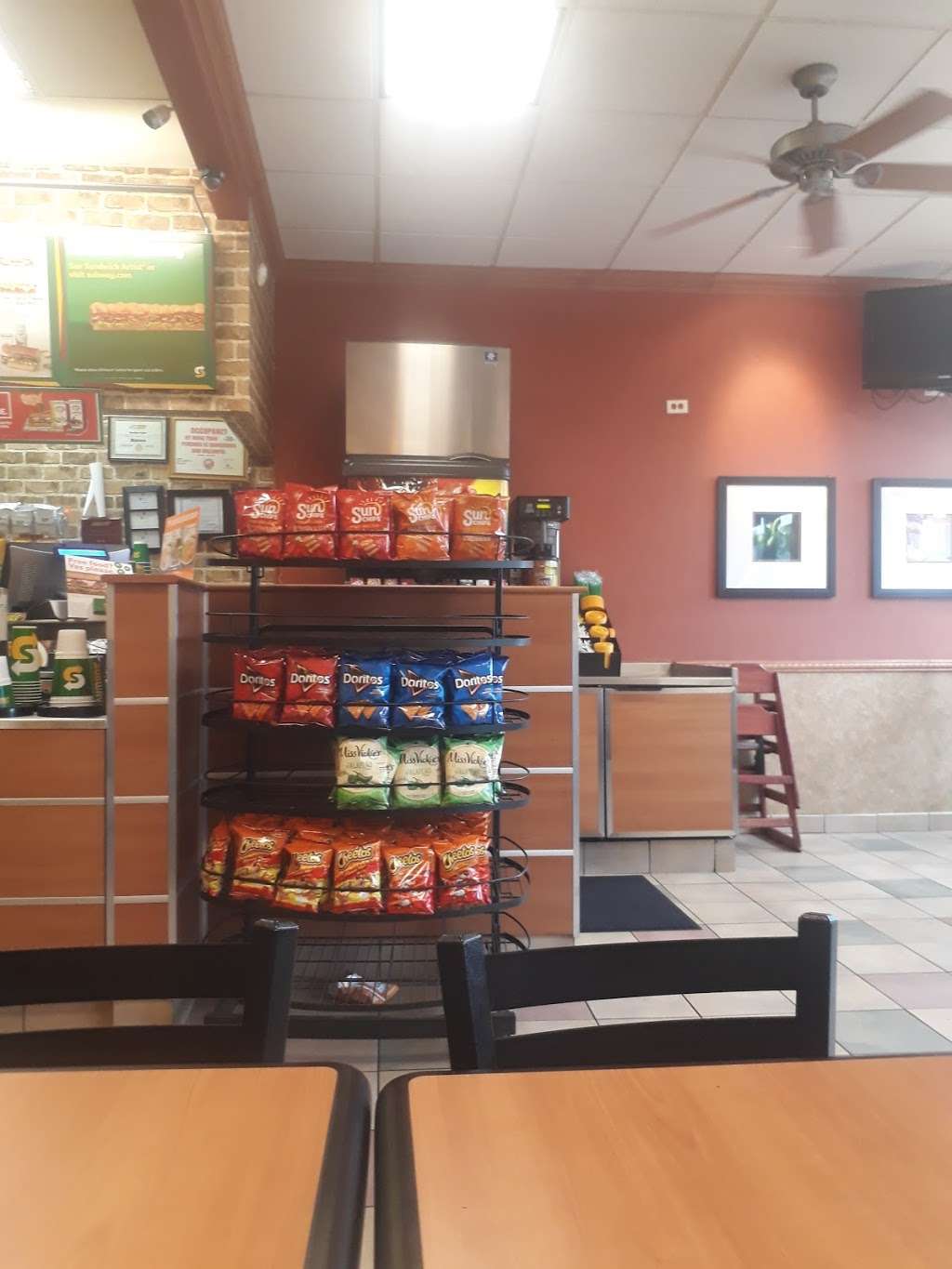 Subway Restaurants | 3348 W Lawrence Ave, Chicago, IL 60625 | Phone: (773) 267-6969