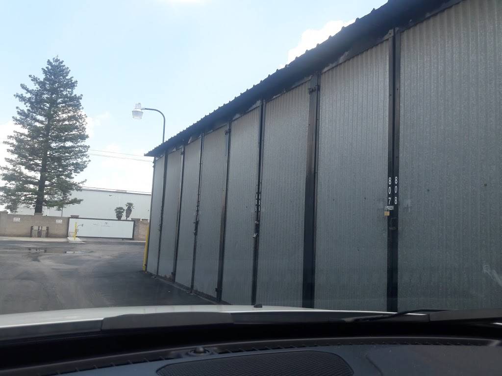Derrels Mini Storage, Inc | 3245 S Chestnut Ave, Fresno, CA 93725, USA | Phone: (559) 268-0826