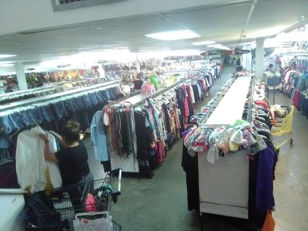 Value Village | 6318, 9500 Jensen Dr, Houston, TX 77093, USA | Phone: (713) 691-3603