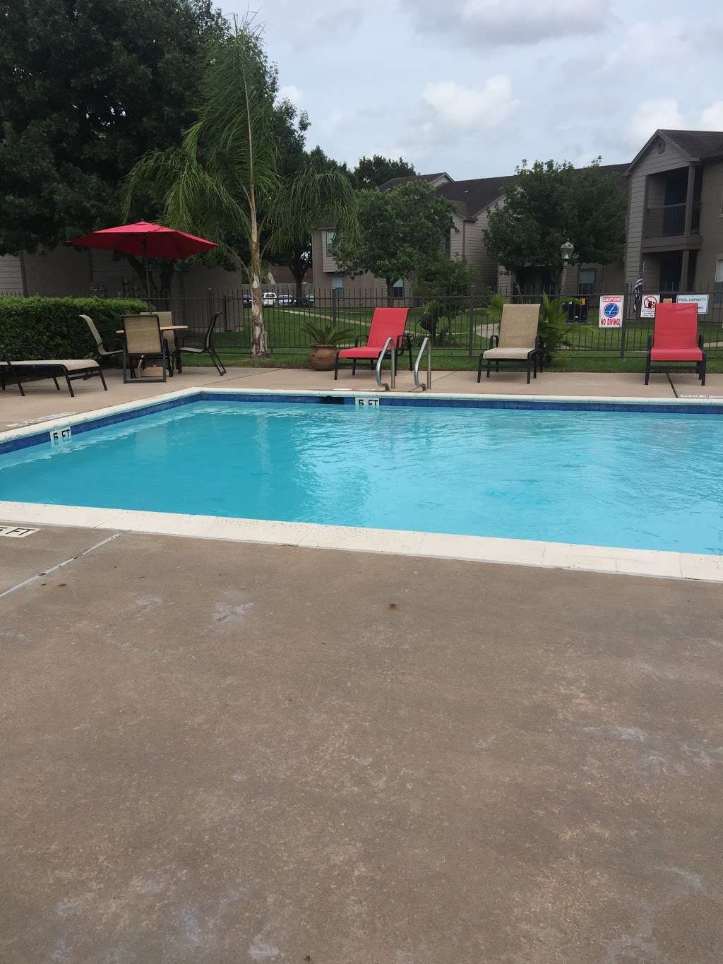 College View Apartments | 3333 Luella Blvd, La Porte, TX 77571, USA | Phone: (281) 408-4642