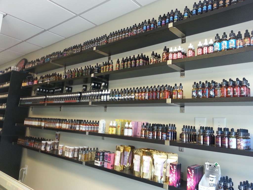 New England Vapors- Dracut | 718 Merrimack Ave, Dracut, MA 01826, USA | Phone: (978) 455-7744