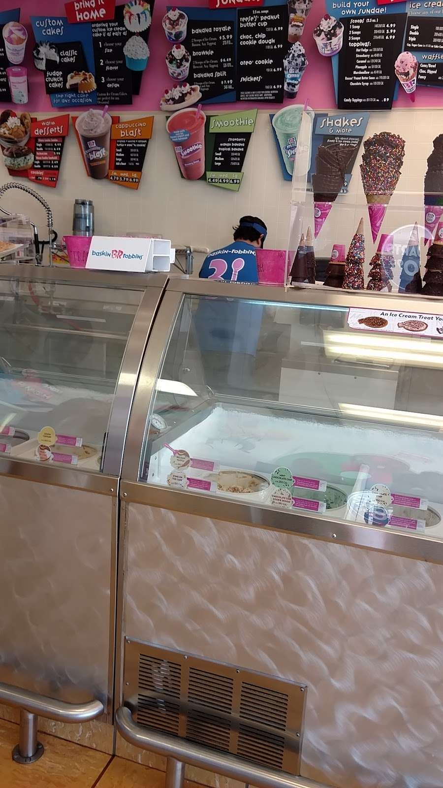 Baskin-Robbins | 1850 Rosecrans Ave, Compton, CA 90220 | Phone: (310) 638-3131