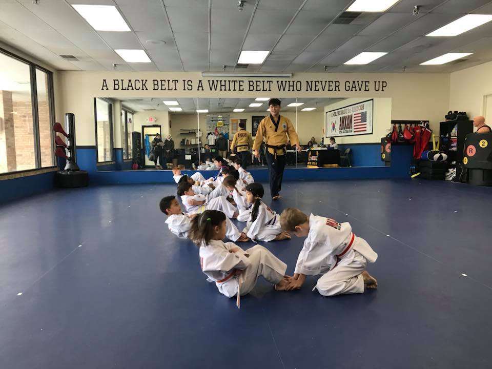 Max Martial Arts Lisle | 2735 Maple Ave, Lisle, IL 60532, USA | Phone: (331) 213-7144