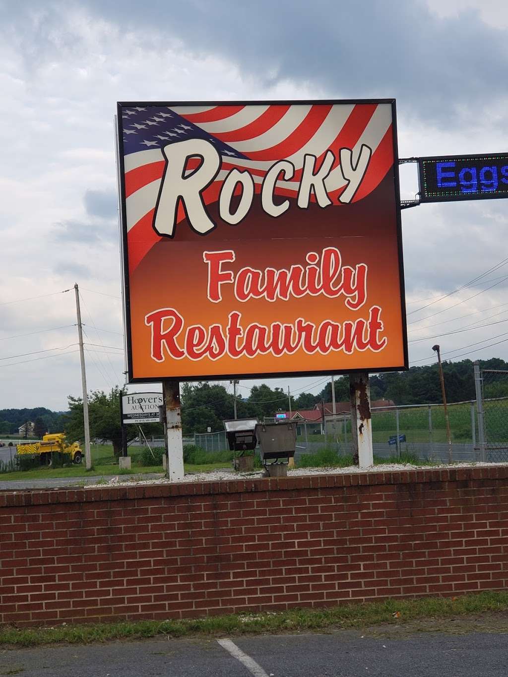 Rocky Family Restaurant | 4055 Conrad Weiser Pkwy, Womelsdorf, PA 19567, USA | Phone: (484) 930-5134