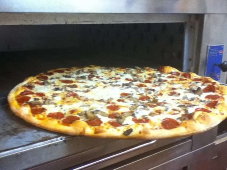 Carducci’s Pizzeria | 1609 Ocean Ave, Belmar, NJ 07719, USA