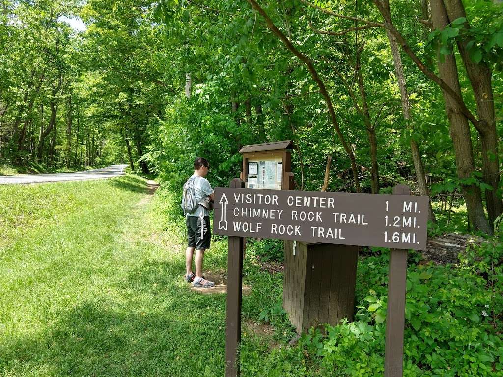 Cat Rock / Chimney Rock Parking Area | 6571-6611 Rocky Ridge Rd, Thurmont, MD 21788, USA