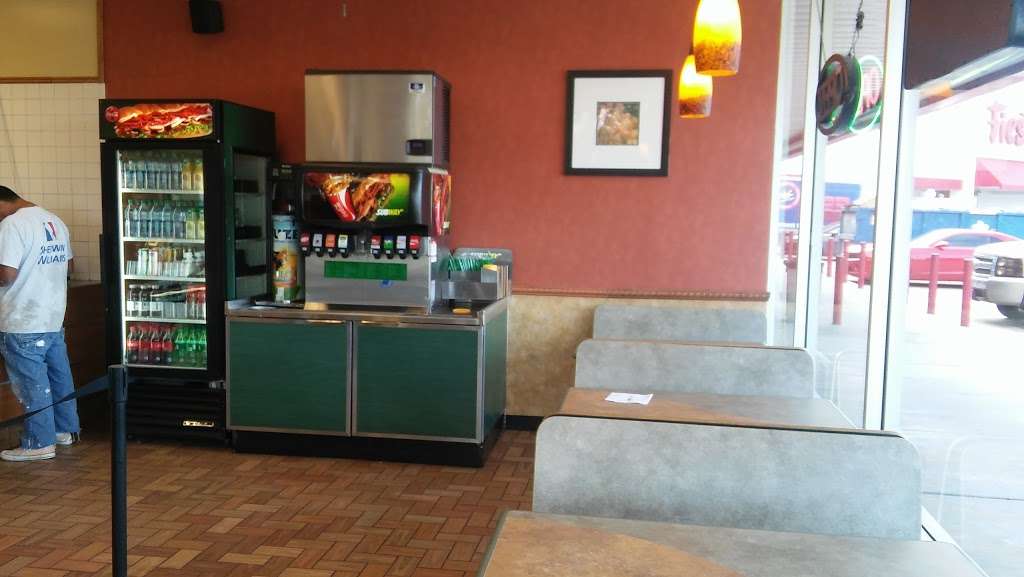 Subway Restaurants | 9421 Mesa Dr, Houston, TX 77028, USA | Phone: (713) 633-3132