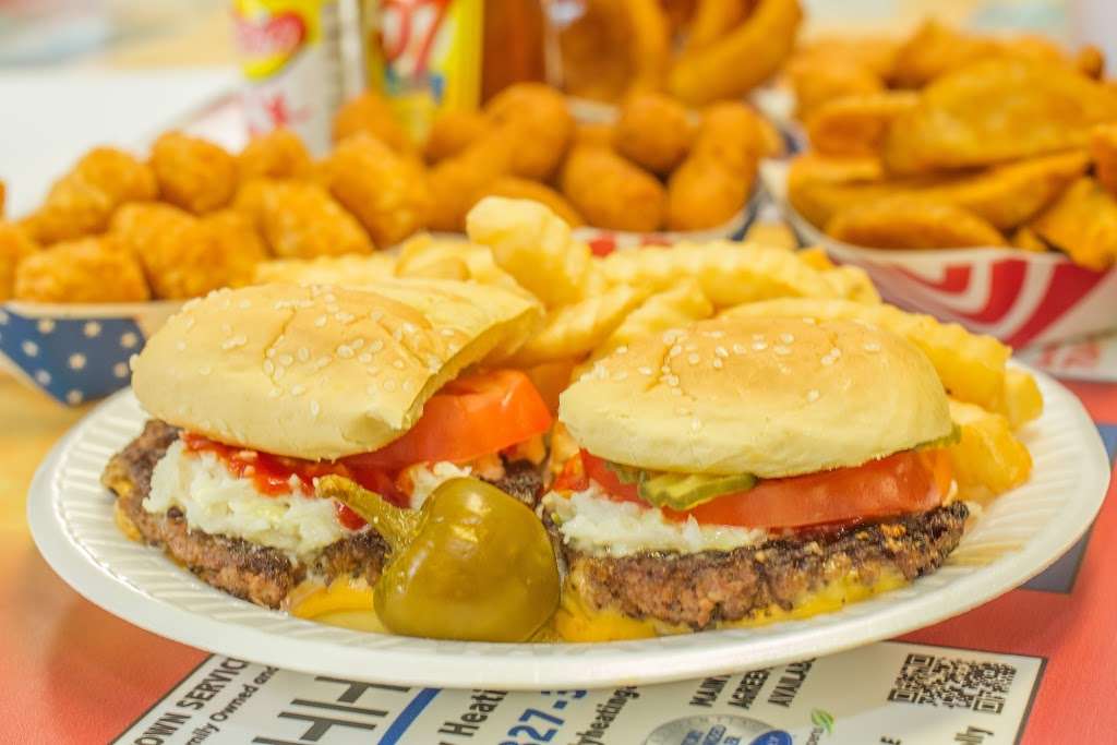 Brightstar Drive In Grill | 205 Madora St, Mt Holly, NC 28120, USA | Phone: (704) 827-0212