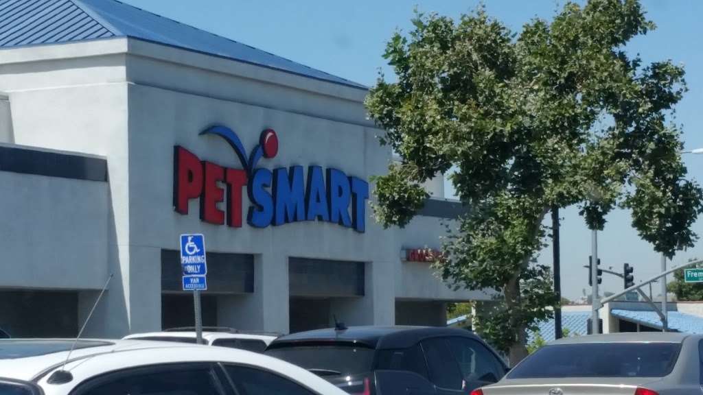 PetSmart | 2568 W Commonwealth Ave, Alhambra, CA 91803, USA | Phone: (626) 284-3390