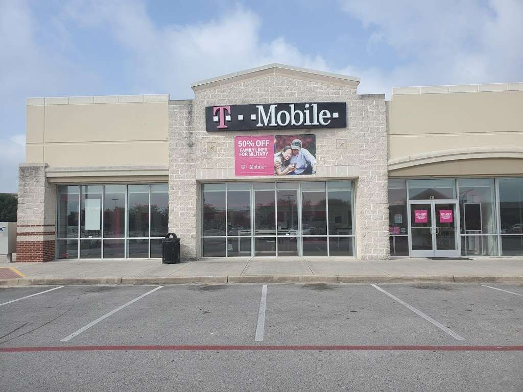 T-Mobile | 119 SW Loop 410 #309, San Antonio, TX 78245, USA | Phone: (210) 520-9600