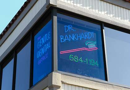 Robert D. Bankhardt, DDS, Inc. | 2720 Cochran St #2B, Simi Valley, CA 93065 | Phone: (805) 584-1194