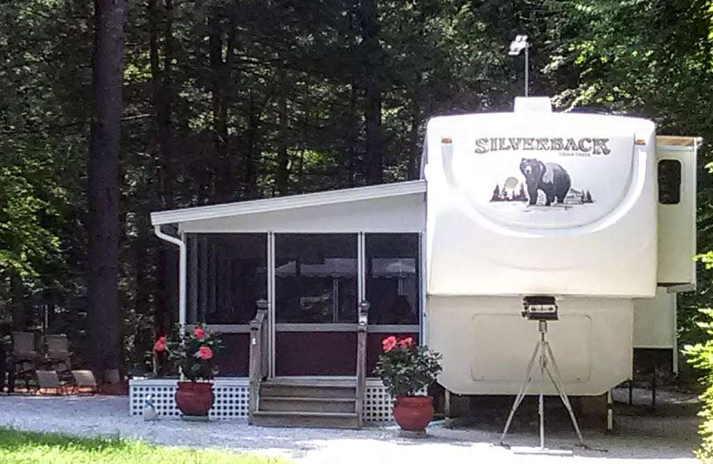 Sunset Park Campground | 104 Emerson Ave, Hampstead, NH 03841 | Phone: (603) 329-6941