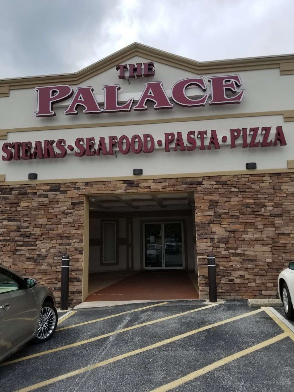 The Palace | 556 S Dupont Blvd, Milford, DE 19963, USA | Phone: (302) 422-2007