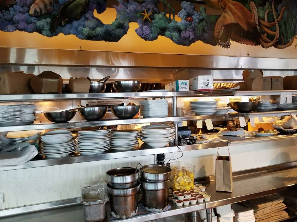 Sams Chowder House | 4210 Cabrillo Hwy, Half Moon Bay, CA 94019, USA | Phone: (650) 712-0245