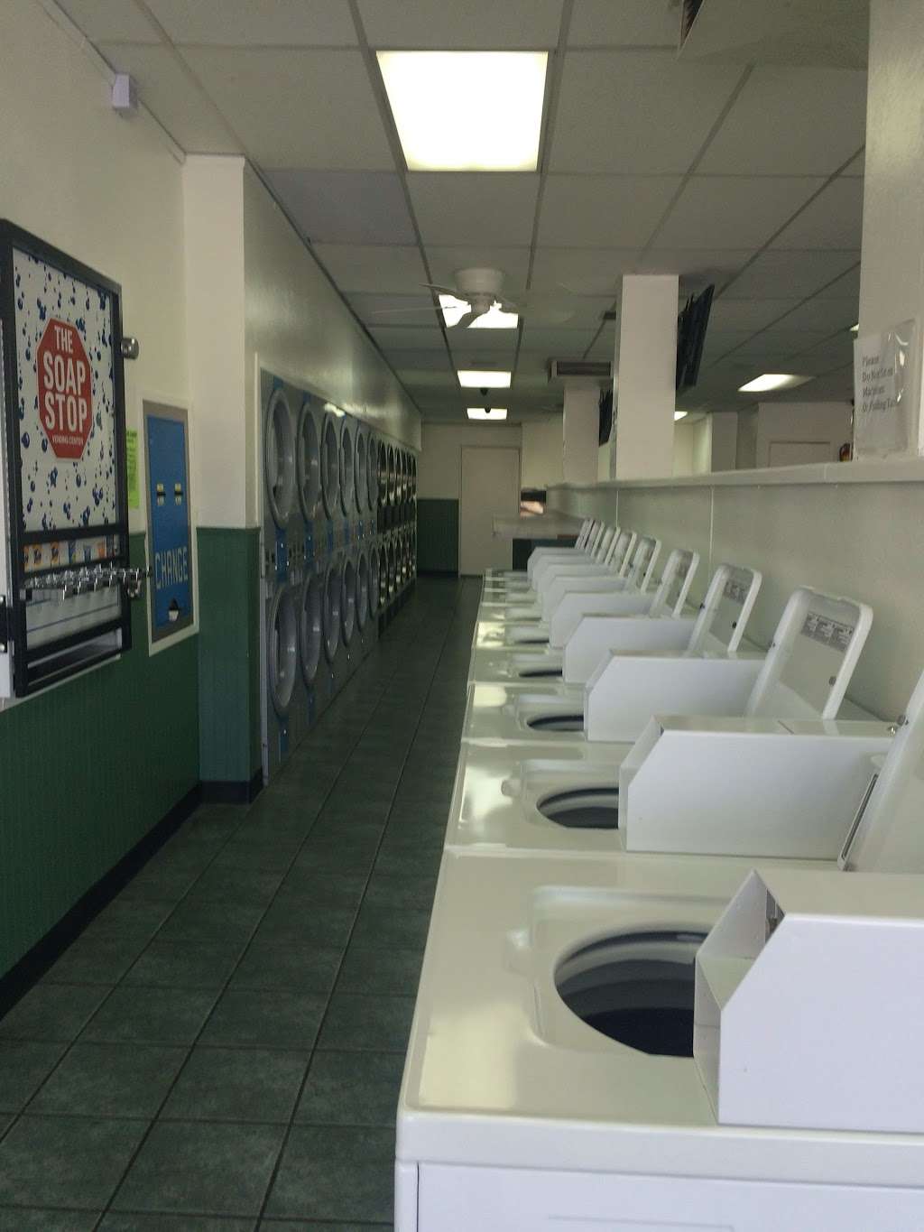 Shasta Coin Laundry | 253 E Baseline Rd, Rialto, CA 92376, USA | Phone: (909) 447-9828