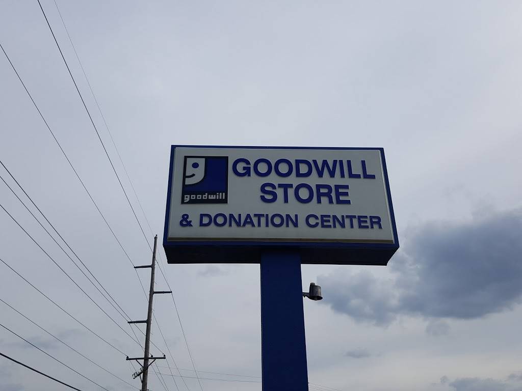 Goodwill Store & Donation Center (Garnett Road) | 102 S Garnett Rd, Tulsa, OK 74128, USA | Phone: (918) 437-4663