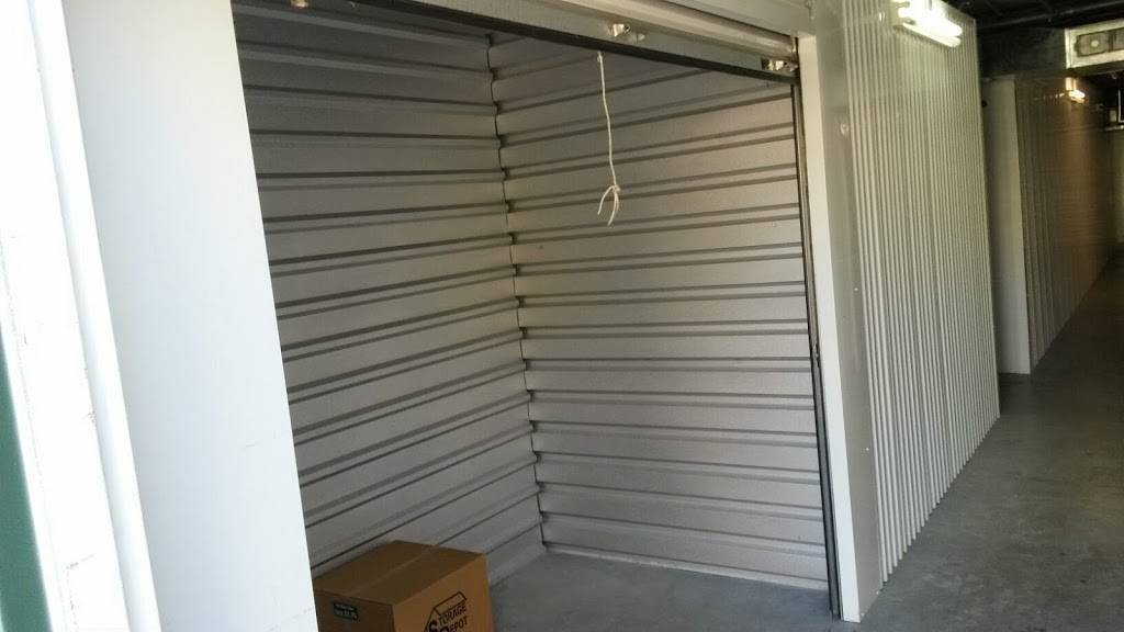 Storage Depot | 3414 S Collins St, Arlington, TX 76014 | Phone: (817) 422-0930