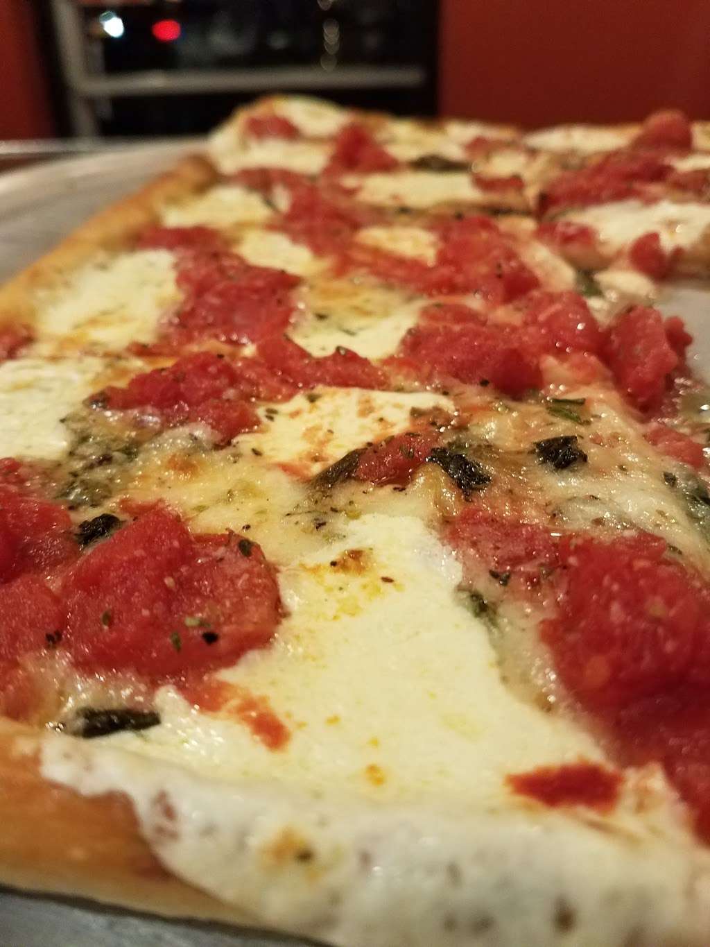 Pizza Station | 88 S Greeley Ave, Chappaqua, NY 10514, USA | Phone: (914) 238-1400