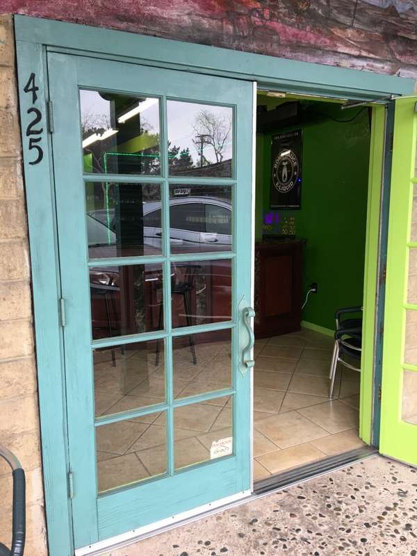 Vapor Forrest | 425 E Port Hueneme Rd, Port Hueneme, CA 93041, USA | Phone: (805) 874-1068