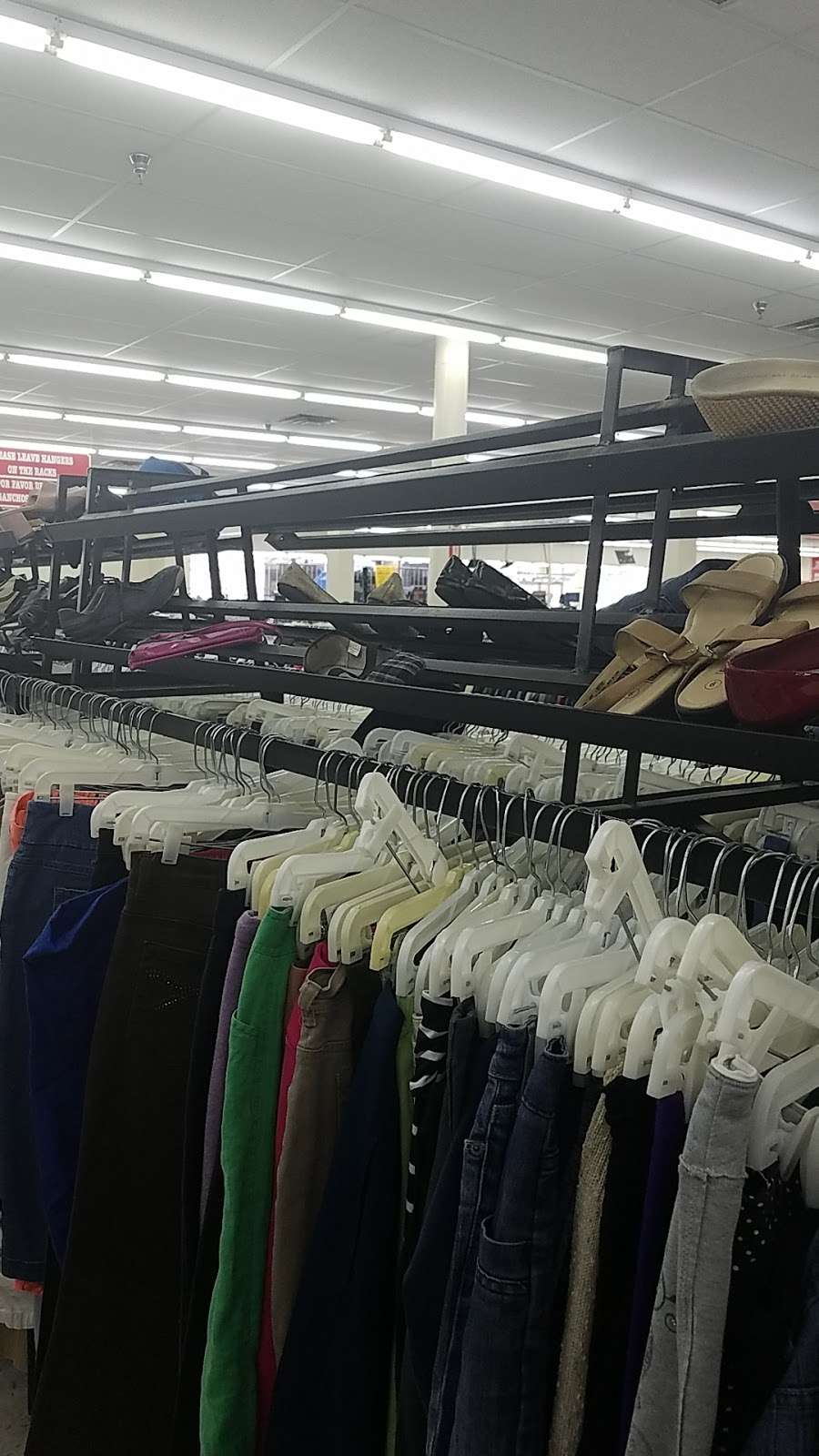 Family Thrift Outlet | 127 Little York Rd, Houston, TX 77076, USA | Phone: (713) 694-8958