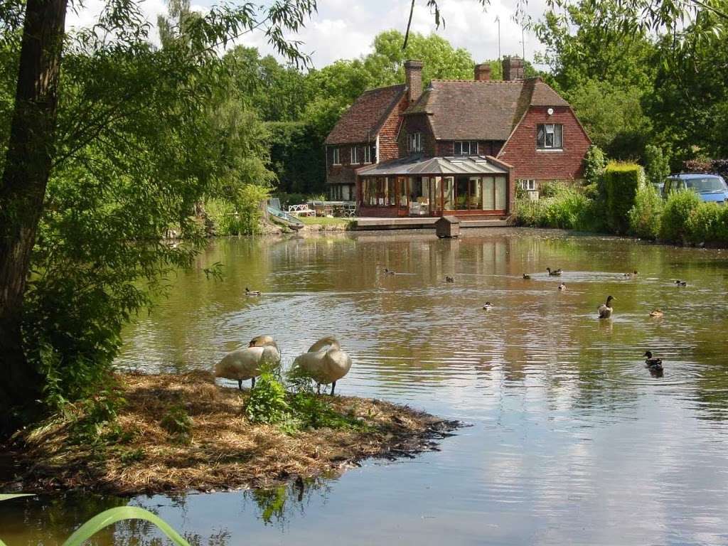 EGGPIE Bed and Breakfast | Eggpie Ln, Sevenoaks TN14 6NP, UK | Phone: 07768 820281