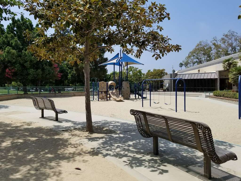 La Cienega Park | 8400 Gregory Way, Beverly Hills, CA 90211, USA | Phone: (310) 285-6810