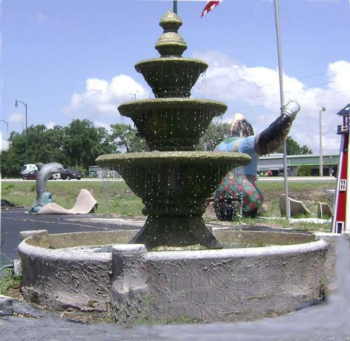 Florida Fountain & Lawn Ornaments | 1815 US-441, Leesburg, FL 34748, USA | Phone: (352) 728-8448