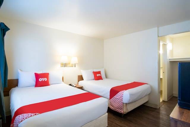 OYO Hotel Oklahoma City Northeast | 11900 N I- 35 Service Rd, Oklahoma City, OK 73131, USA | Phone: (405) 395-2022