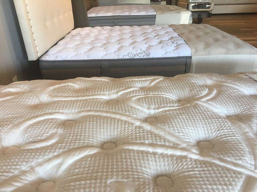 Custom Comfort Mattress Newport Beach Factory Showroom | 377 East Coast Hwy Suite C, Newport Beach, CA 92660, USA | Phone: (949) 577-6841