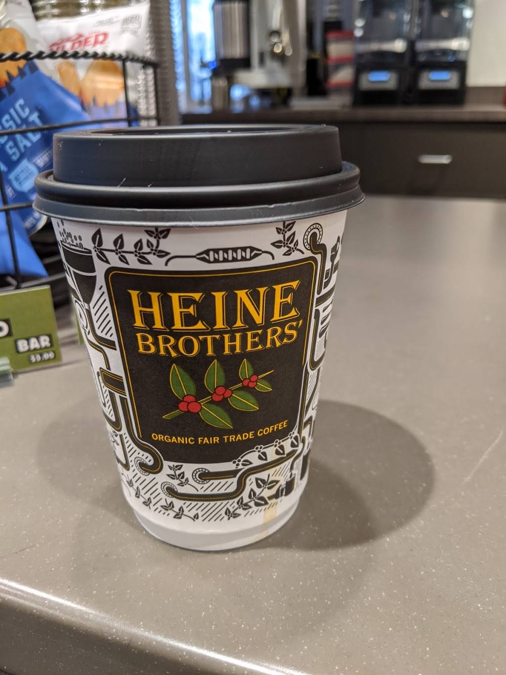 Heine Brothers Coffee - Bridgepointe Commons | 3060 Gottbrath Pkwy, Jeffersonville, IN 47130, USA | Phone: (812) 920-0209