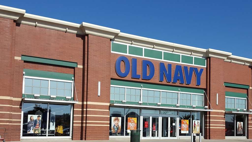 Old Navy | 381 Gateway Dr, Brooklyn, NY 11239, USA | Phone: (718) 235-4756