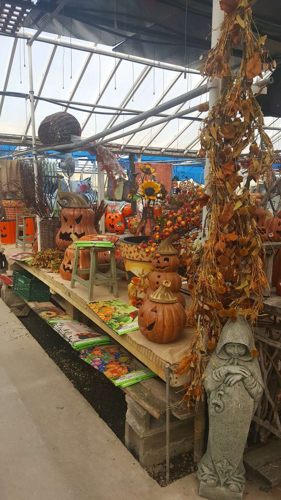 Pesche's Greenhouse, Floral Shop & Gift Barn 4080 WI50, Lake Geneva, WI 53147