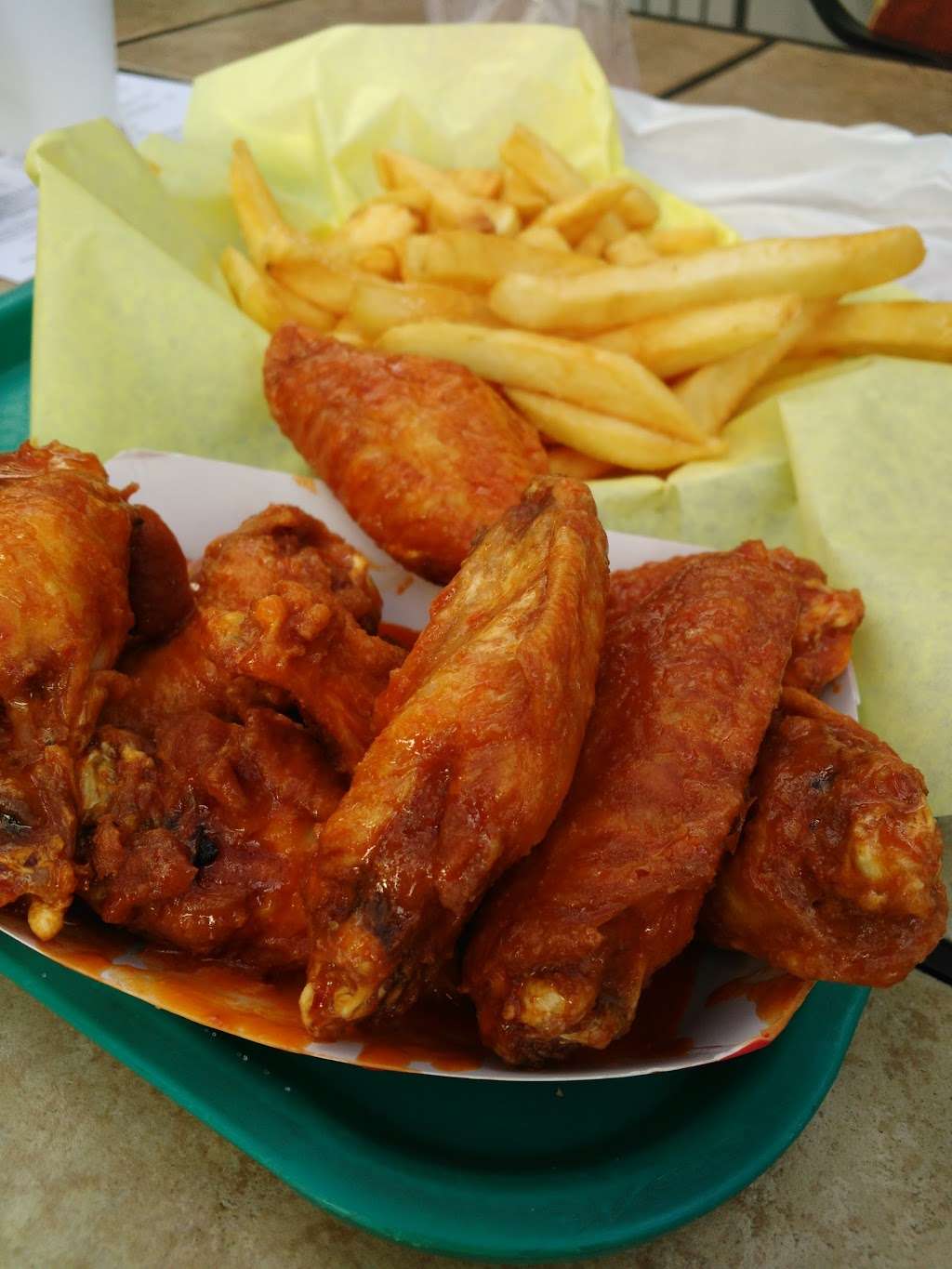 Willys Wings | Photo 2 of 10 | Address: 109 Bear Creek Ave, Morrison, CO 80465, USA | Phone: (303) 697-1232