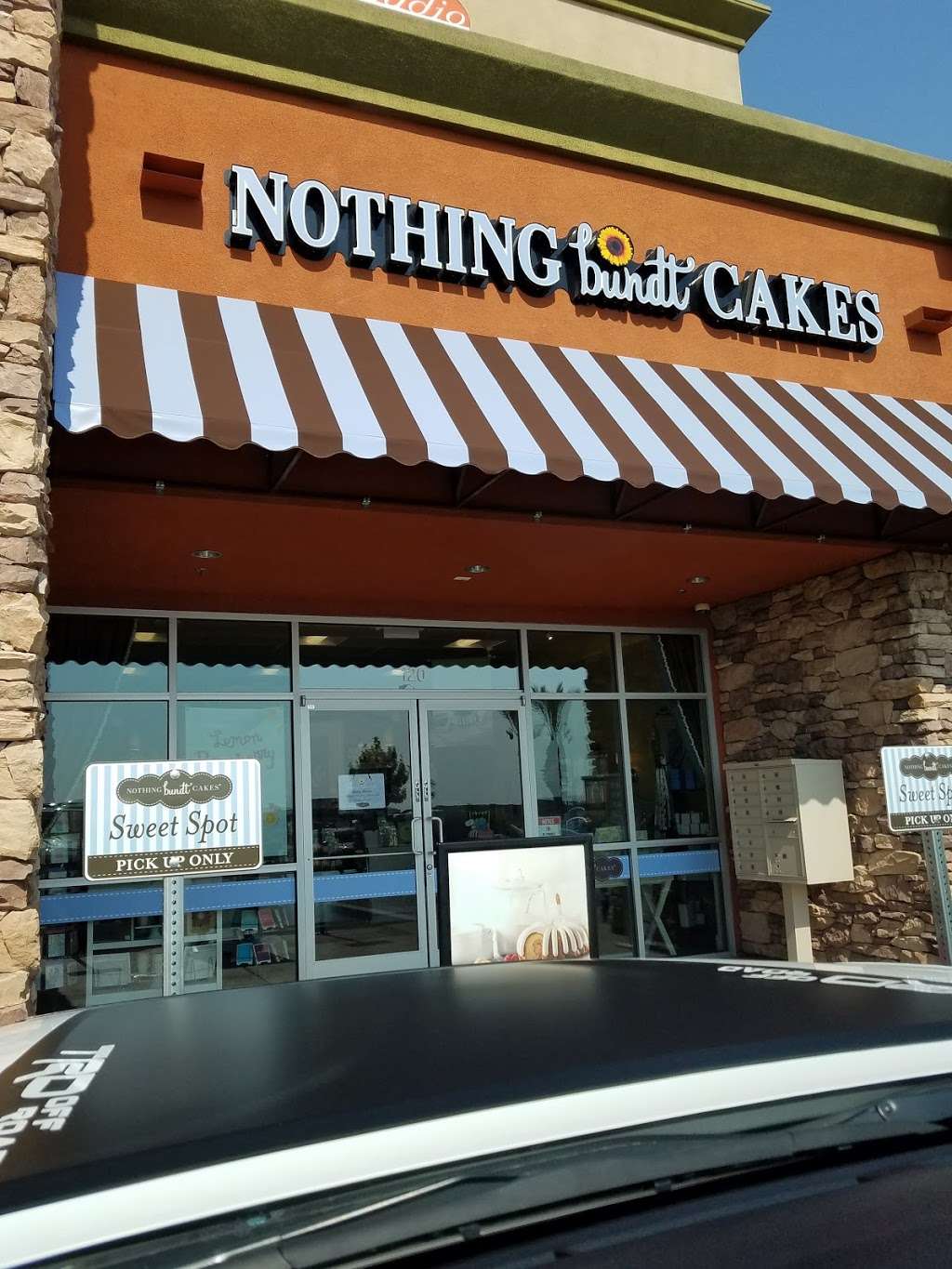 Nothing Bundt Cakes | 7155 S Rainbow Blvd Suite 120, Las Vegas, NV 89118, USA | Phone: (702) 790-2233