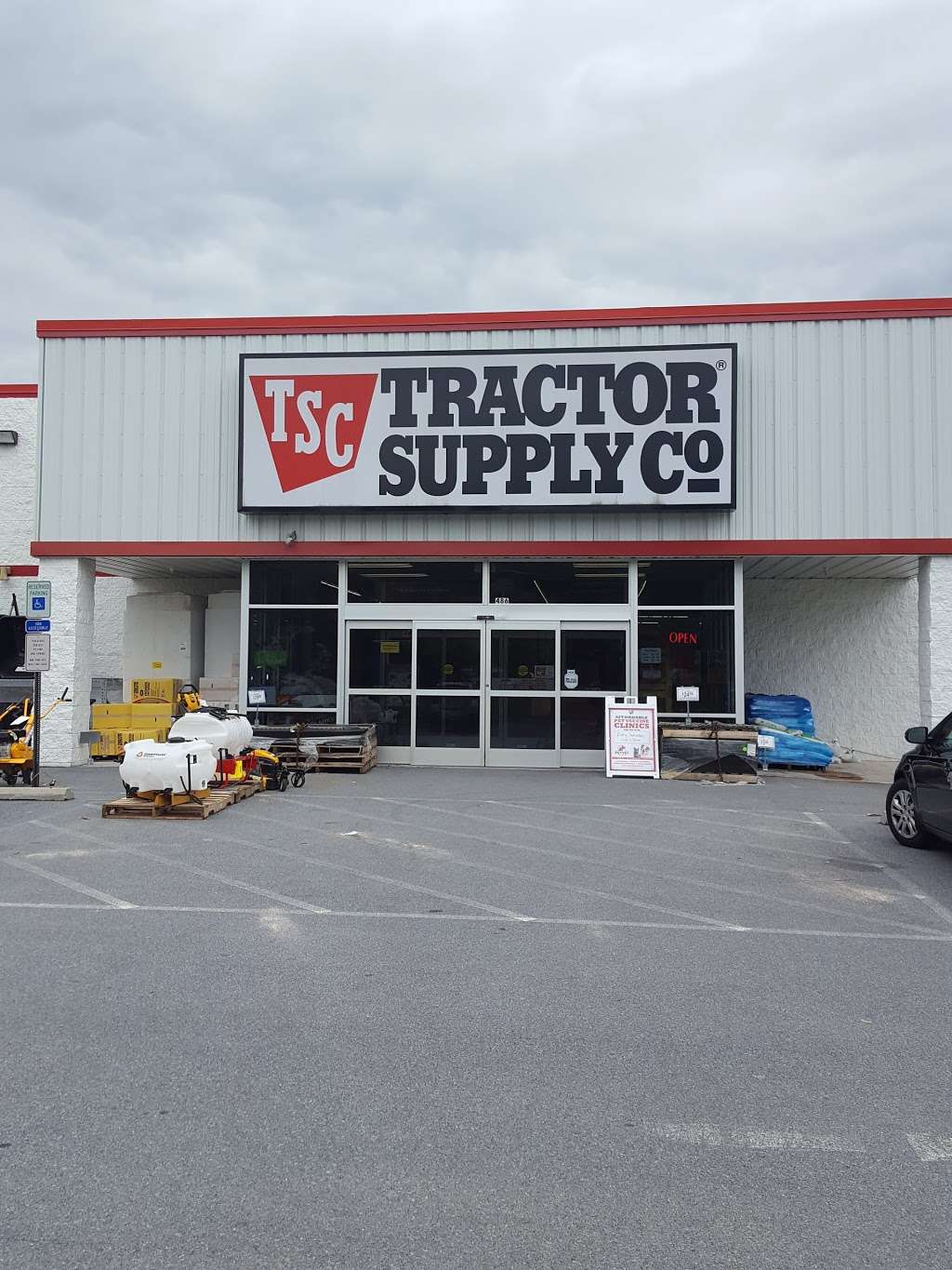 Tractor Supply Co. | 486 Blakeslee Blvd Dr W, Lehighton, PA 18235 | Phone: (570) 386-3584