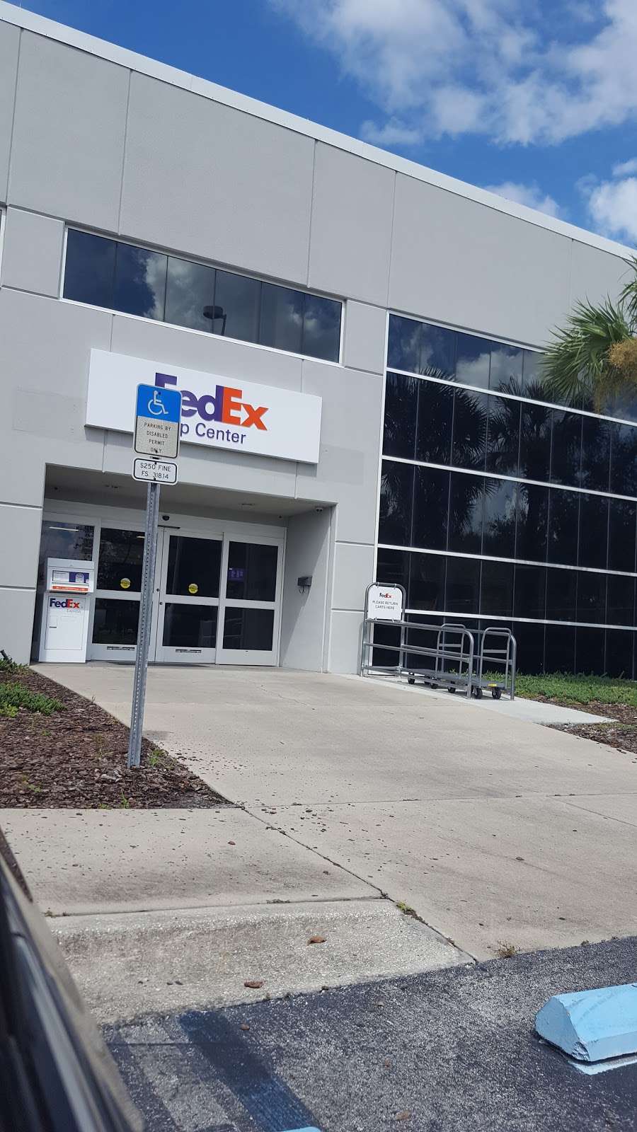 FedEx Ship Center | 10445 Tradeport Dr, Orlando, FL 32827, USA | Phone: (800) 463-3339