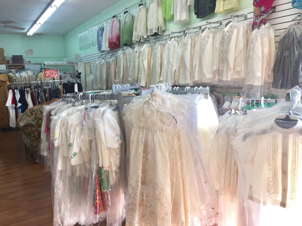 Barong & Formal Shoppe | 22118 S Main St, Carson, CA 90745, USA | Phone: (310) 830-9303