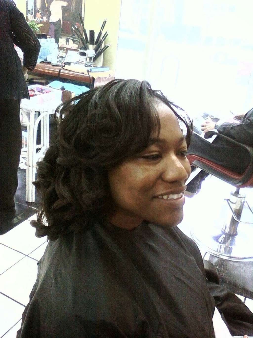 TheUpScaleSalon | 5234-28 S Blackstone Ave, Chicago, IL 60615 | Phone: 738.471.9009