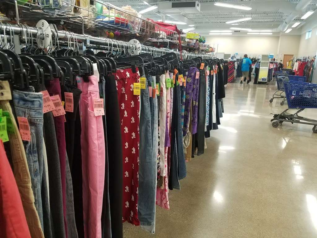 Goodwill Store & Donation Center | 10909 W Oklahoma Ave, West Allis, WI 53227, USA | Phone: (414) 541-6330