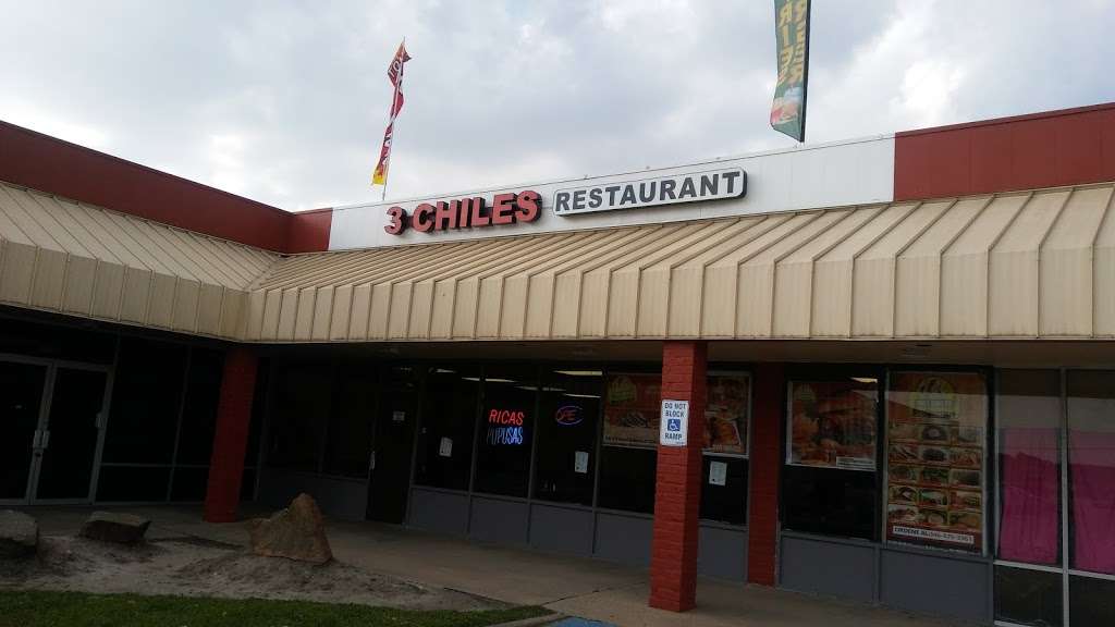 Tres Chiles Restaurant. | 2506 W Mt Houston Rd, Houston, TX 77038, USA | Phone: (346) 570-5961