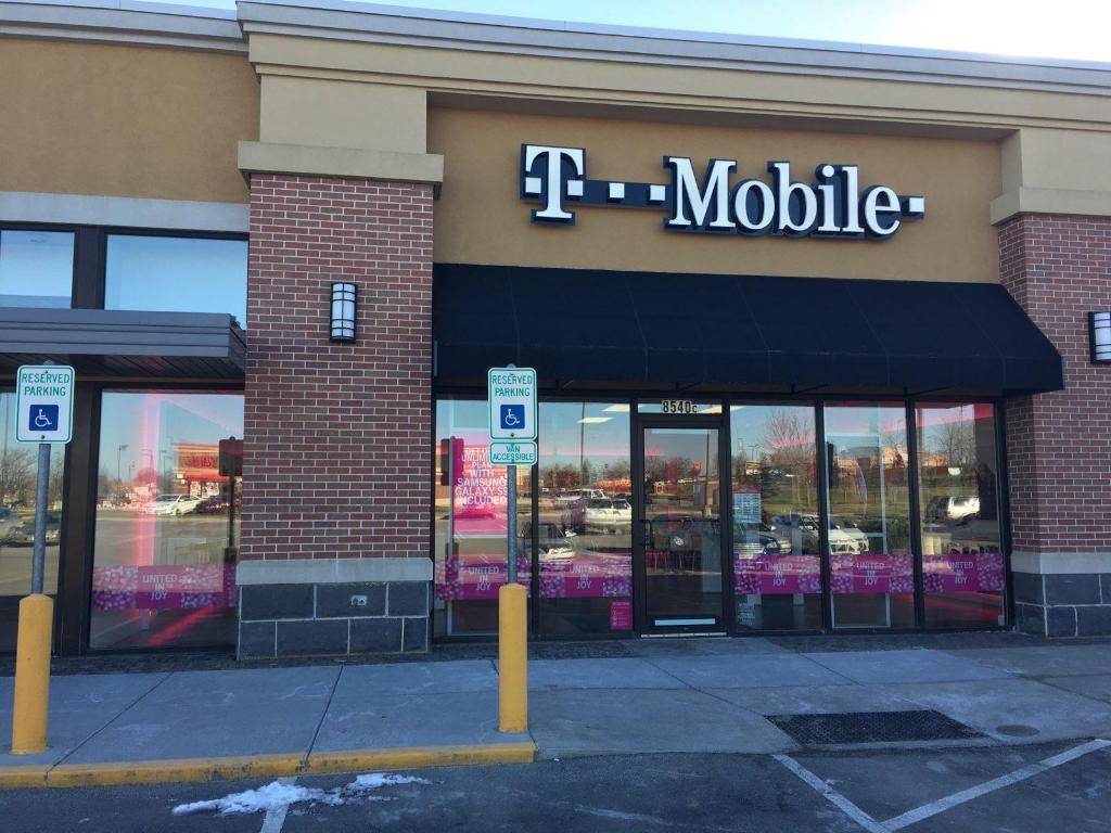 T-Mobile | 8540 S 71st Plaza Unit C, Papillion, NE 68133, USA | Phone: (402) 522-6348