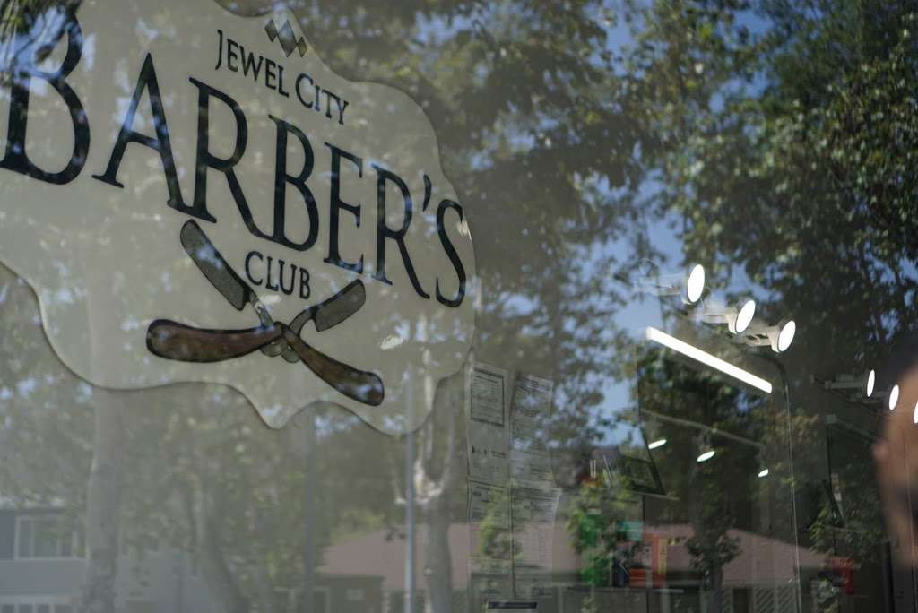 Jewel City Barbers Club | 2521 Cañada Blvd, Glendale, CA 91208, USA | Phone: (818) 945-5624