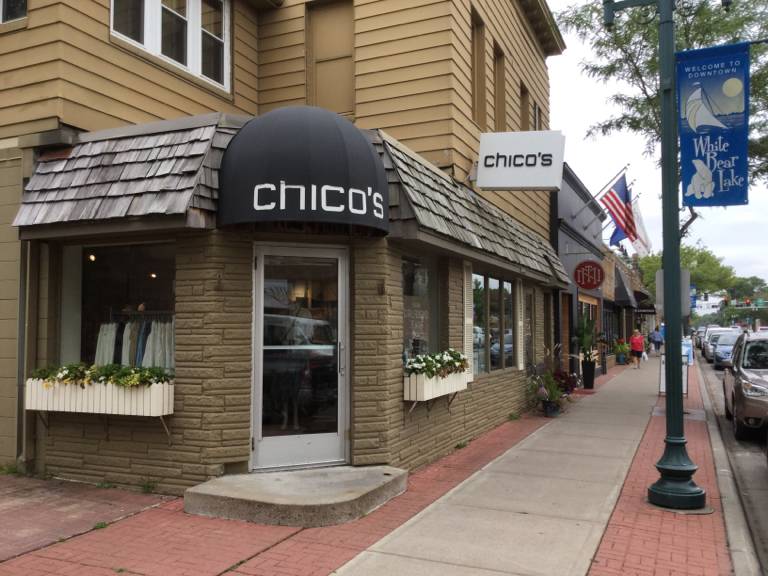 Chicos | 1062 Grand Ave #130, St Paul, MN 55105, USA | Phone: (651) 227-5819