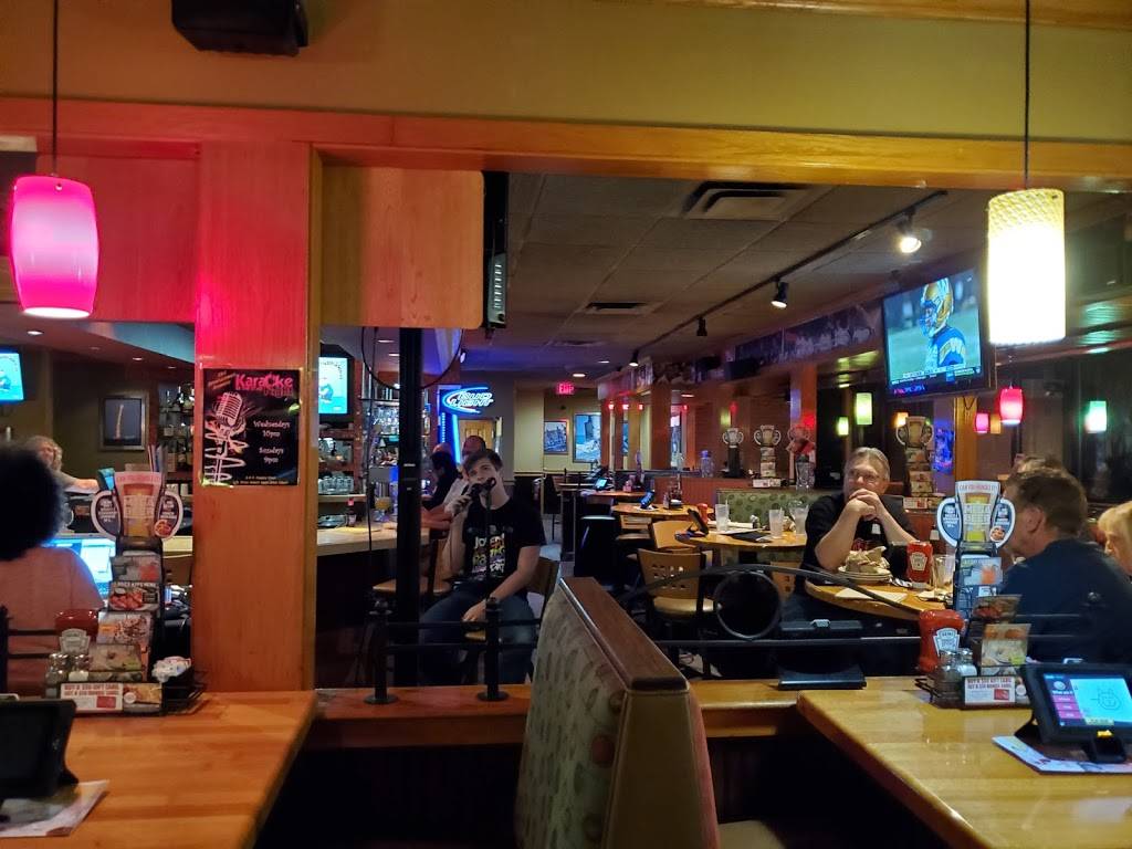 Applebees Grill + Bar | 100 N Sykes Creek Pkwy, Merritt Island, FL 32953 | Phone: (321) 455-9898