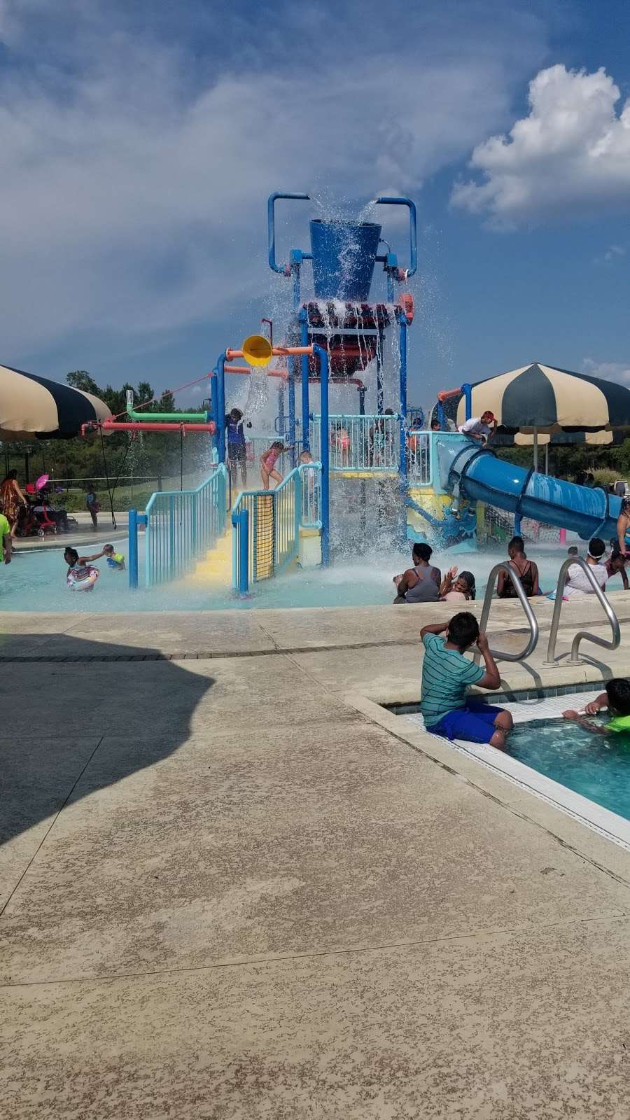 Rob Fleming Aquatic Center | 6535 Creekside Forest Dr, The Woodlands, TX 77389, USA | Phone: (281) 516-7348
