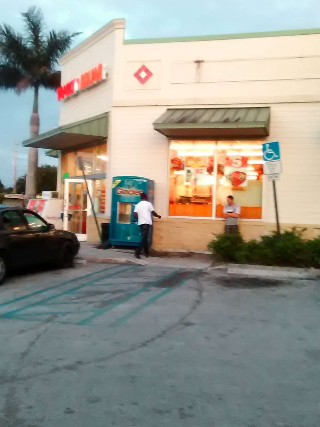 Family Dollar | 4100 W Hallandale Beach Blvd, Pembroke Park, FL 33023, USA | Phone: (954) 322-9824