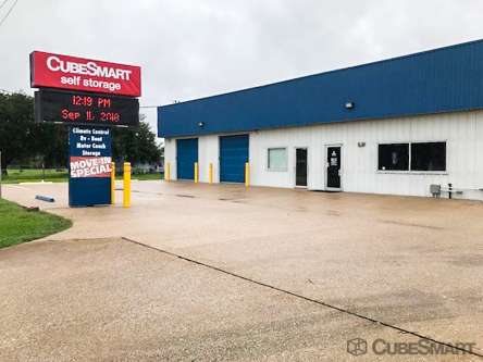 CubeSmart Self Storage | 4230 North Farm to Market 565 Road, Old River-Winfree, TX 77523, USA | Phone: (281) 576-4700