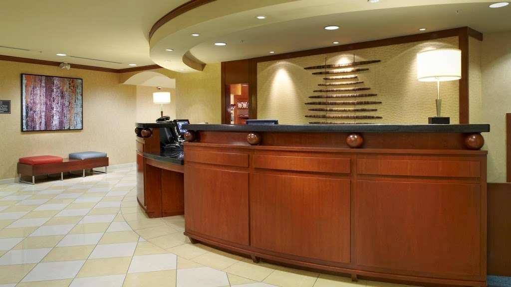 Residence Inn by Marriott East Rutherford Meadowlands | 10 Murray Hill Pkwy, East Rutherford, NJ 07073, USA | Phone: (201) 939-0020