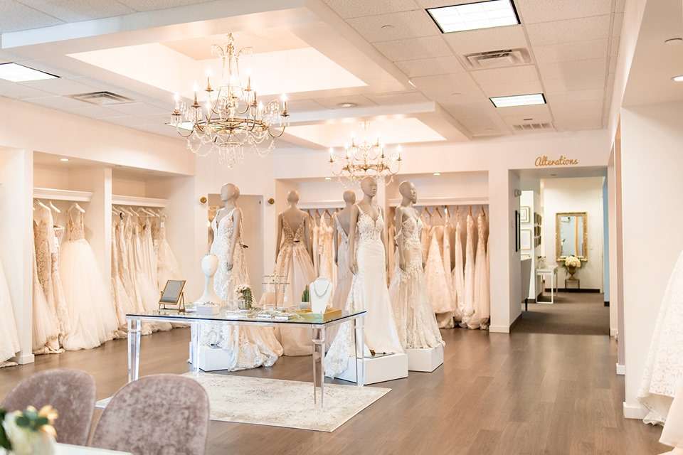 Mariée Bridal | 8100 E Indian School Rd, Scottsdale, AZ 85251, USA | Phone: (480) 946-4343