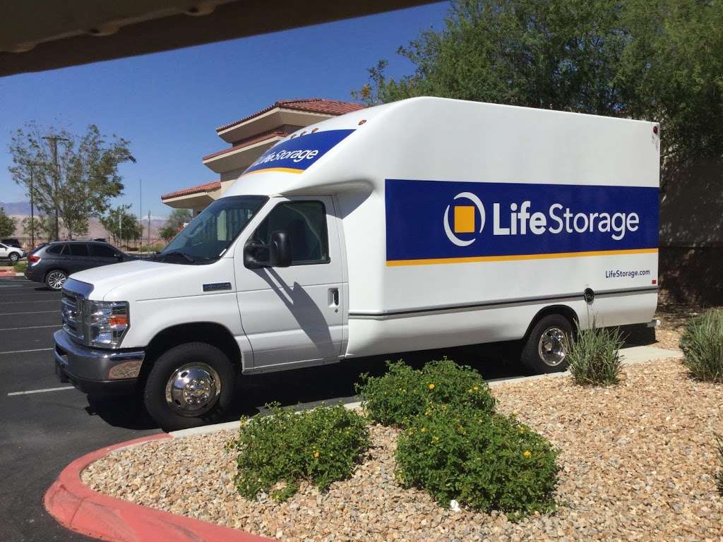 Life Storage | 2960 Bicentennial Pkwy, Henderson, NV 89044, USA | Phone: (725) 666-2674